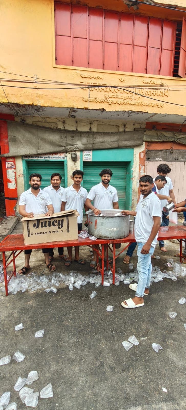 EK Kripa Foundation Jal Sewa activity serving water to people